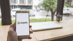 Shopify App | SWOT Analysis of Shopify | IIDE