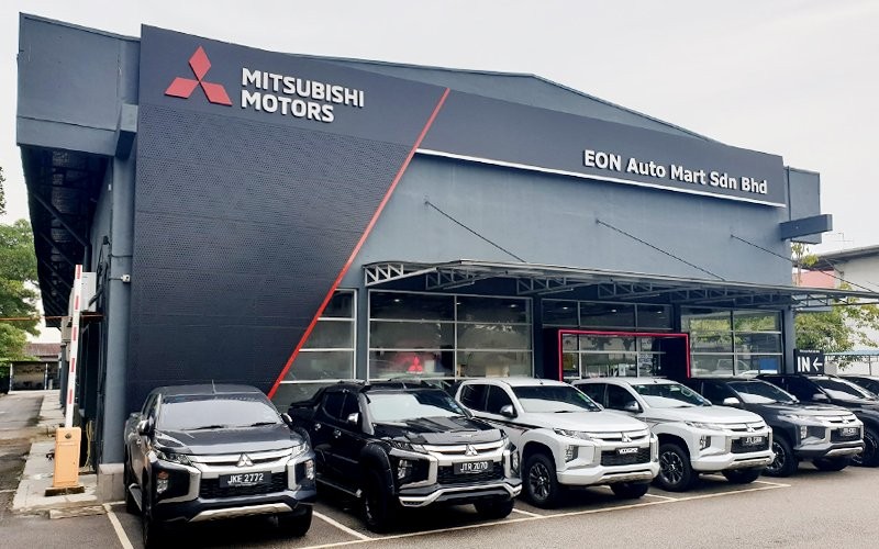 SWOT Analysis of Mitsubishi Motors - Mitsubishi Showroom look