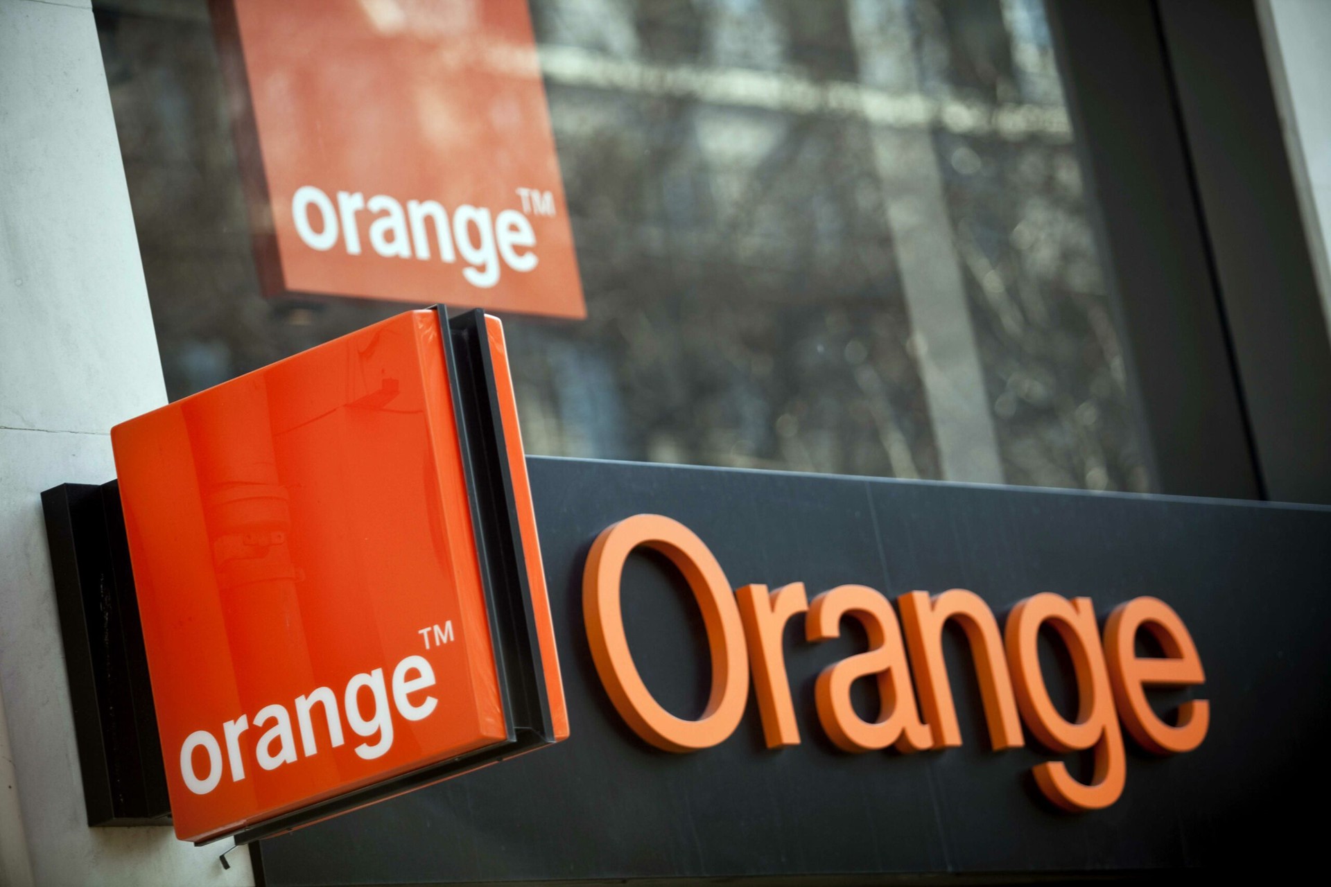 SWOT Analysis of Orange - Orange