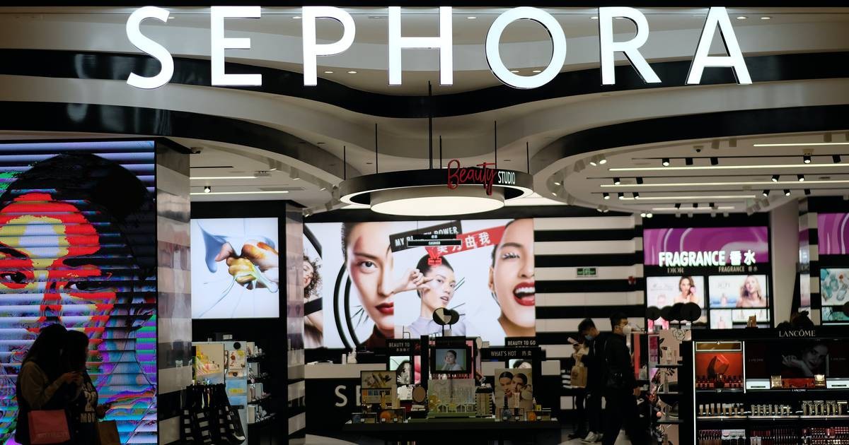 Detailed SWOT Analysis of Sephora – A Leader In Prestige Omni-Retail - Sephora Image