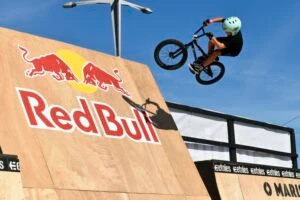 Red Bull Marketing Strategy: A Comprehensive Case Study 